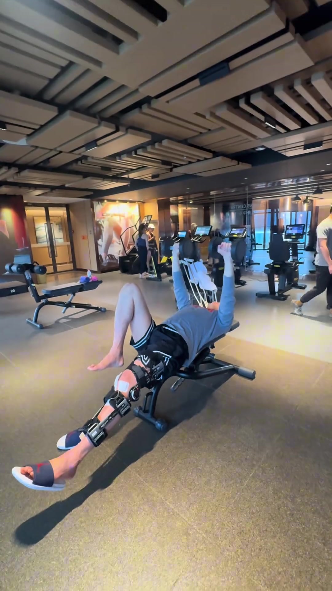 开云-爱游戏-郭艾伦晒康复过程：加油 难熬的日子很快就会过去的